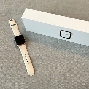 Apple Watch series 4-gold 40 mm case